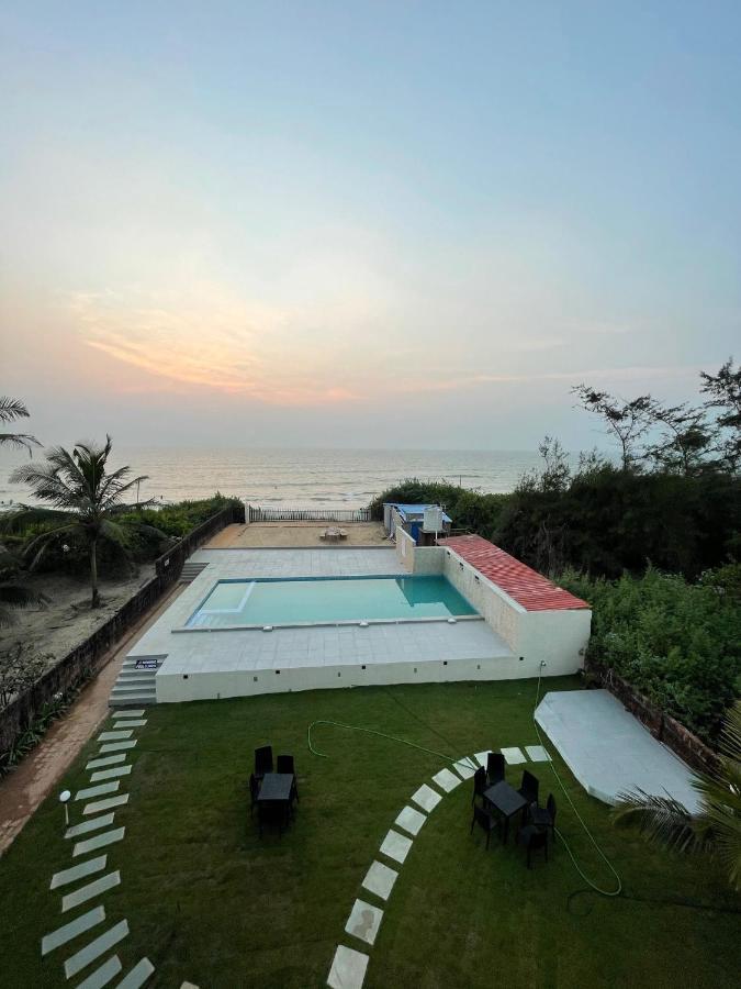 กายส์ บาย เดอะ ซี Hotel Ajgaon ภายนอก รูปภาพ